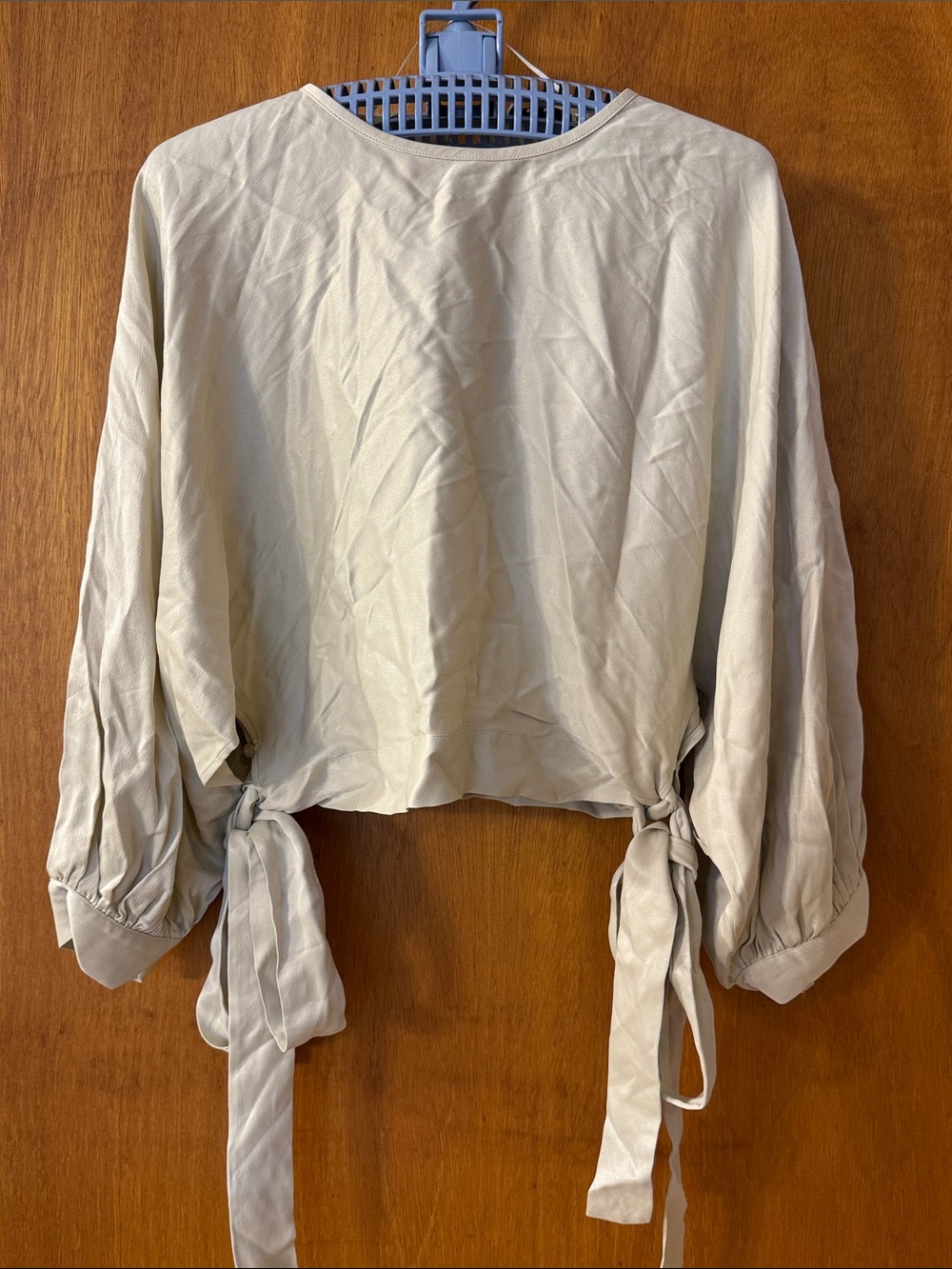 Reiss 100% Viscose Light Beige Tie-Detail Balloon Sleeve Top - Picture 1 of 12